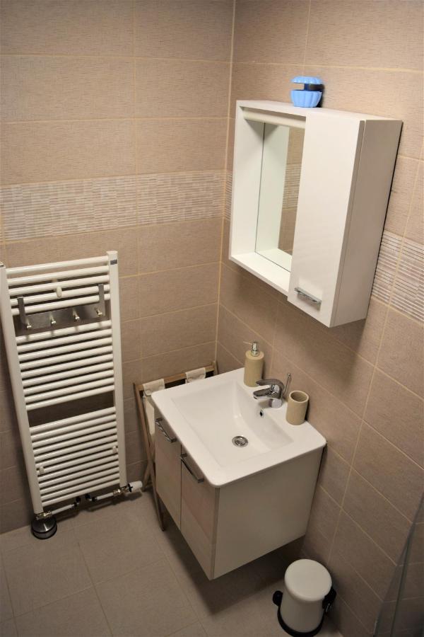 Apartmani Katruza Свети-Мартин-на-Мору Экстерьер фото